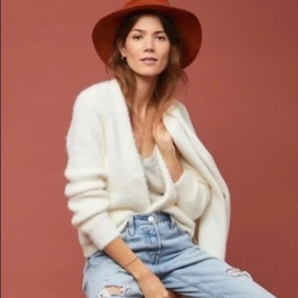 Anthropologie Sweaters - Anthropologie Sleeping on Snow Northbound eyelash cardigan Sweater champagne S